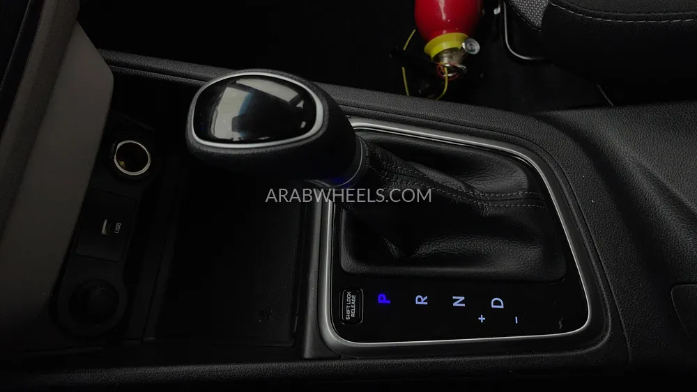 Hyundai Accent 2023 for Sale in Dubai Image-18