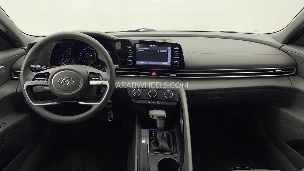 Hyundai Elantra 2023 for Sale in Dubai Image-12
