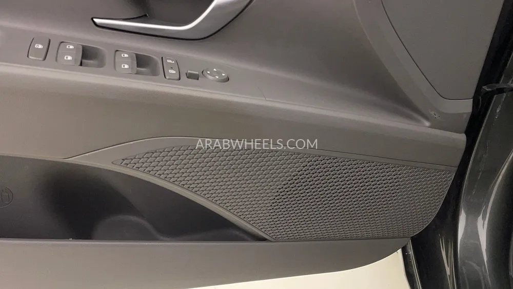 Hyundai Elantra 2023 for Sale in Dubai Image-22