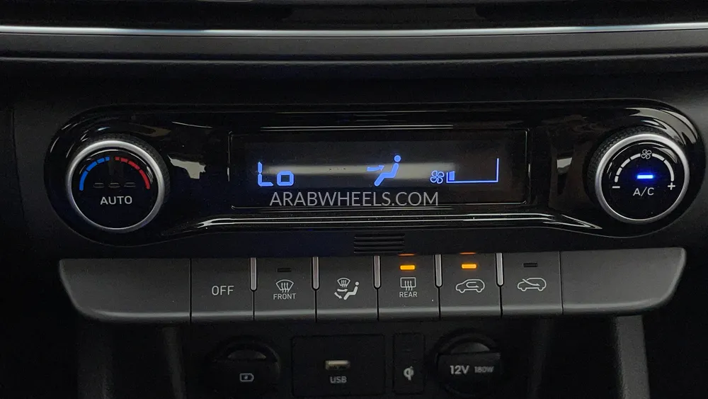 Hyundai Kona 2022 for Sale in Dubai Image-48