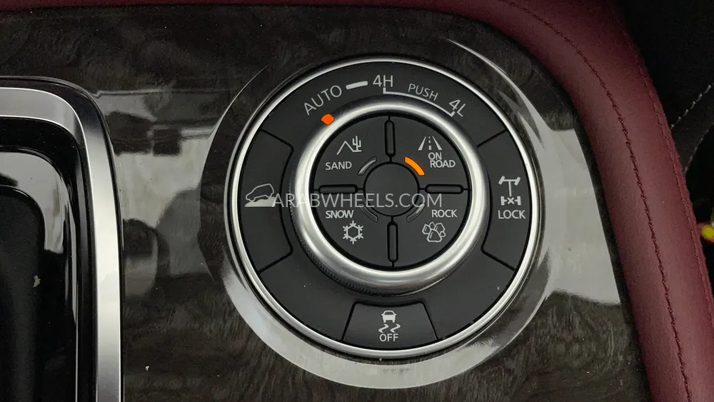 Nissan Patrol 2024 for Sale in Dubai Image-39