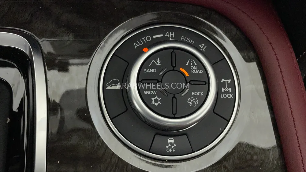 Nissan Patrol 2024 for Sale in Dubai Image-40