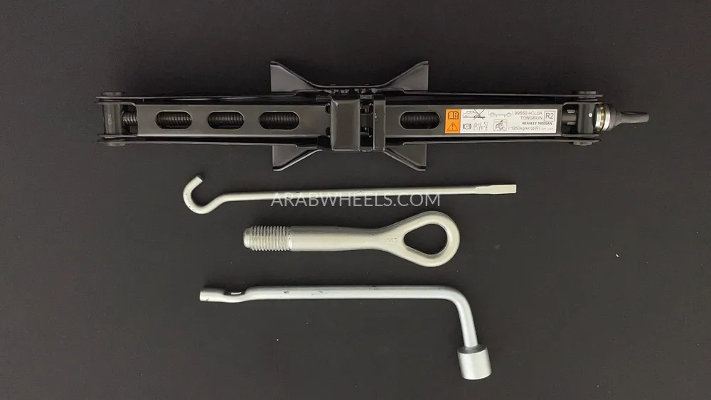 Nissan X-Trail 2022 for Sale in Dubai Image-28