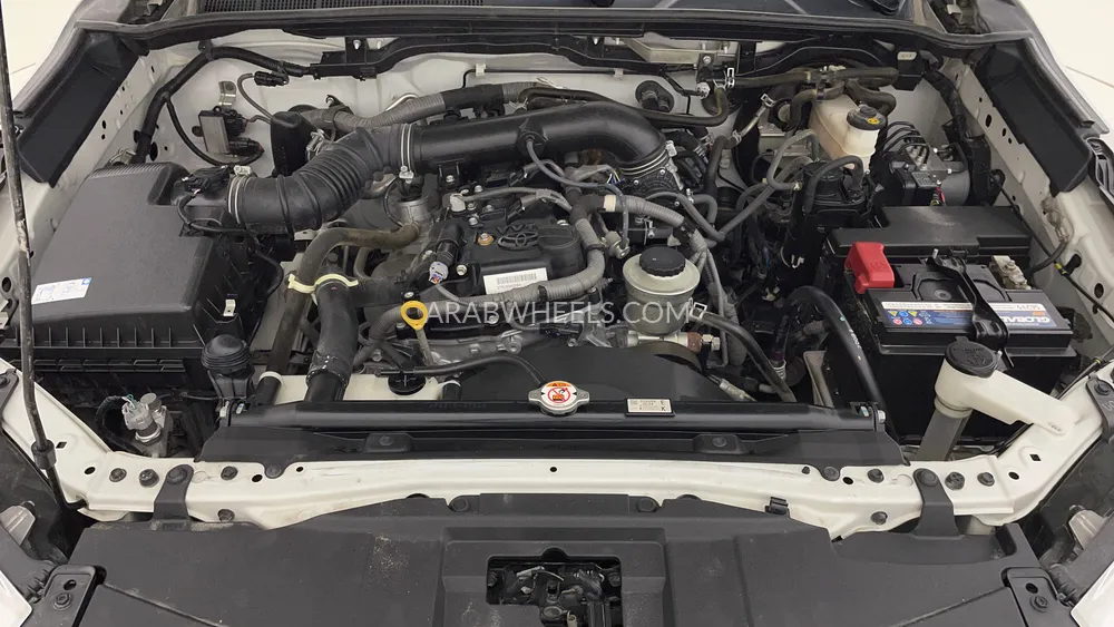 Toyota Fortuner 2023 for Sale in Dubai Image-9