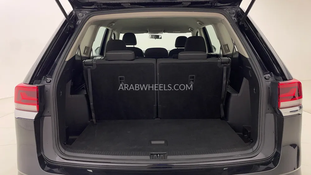 Volkswagen Teramont 2023 for Sale in Dubai Image-26