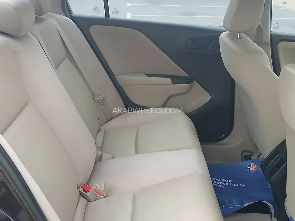 Honda City 2016 for Sale in Dubai Image-14