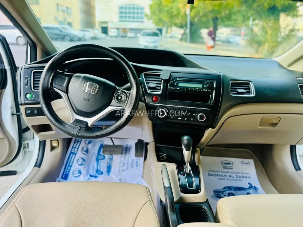 Honda Civic 2014 for Sale in Sharjah Image-10