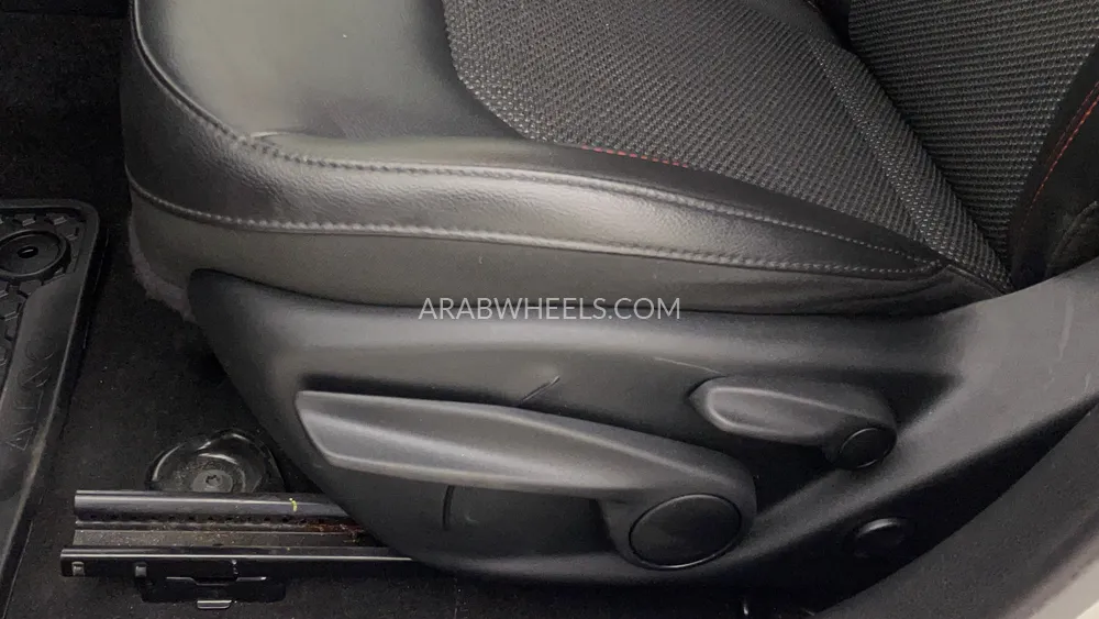 Jeep Compass 2019 for Sale in Dubai Image-22