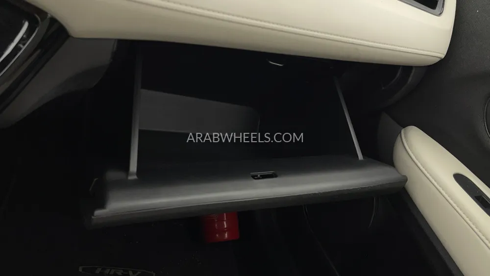 Honda HR-V 2021 for Sale in Dubai Image-29