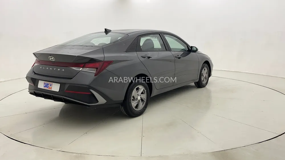 Hyundai Elantra 2025 for Sale in Dubai Image-3