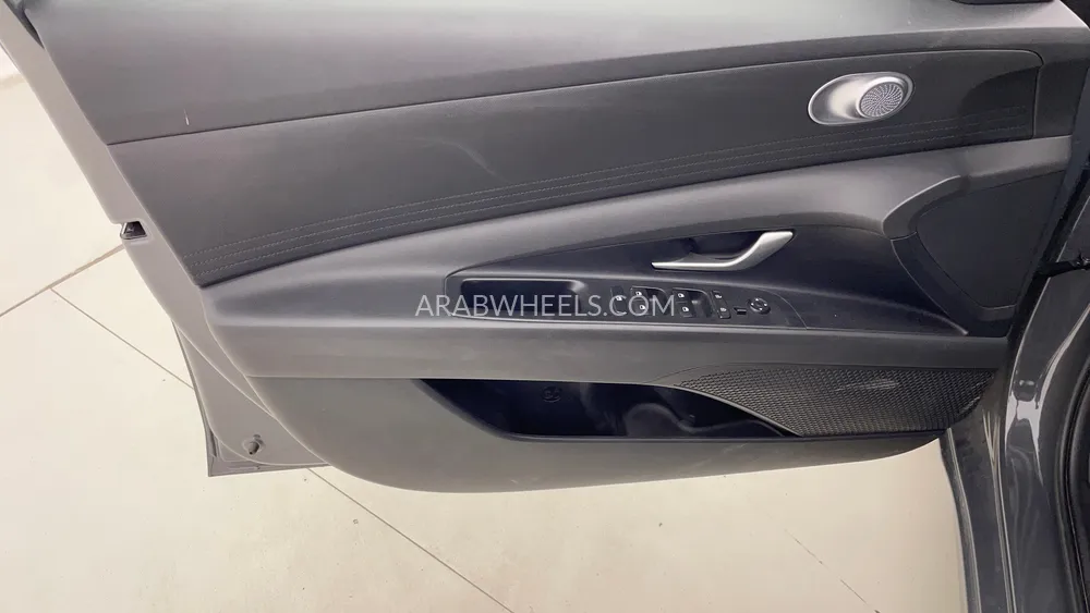 Hyundai Elantra 2025 for Sale in Dubai Image-19