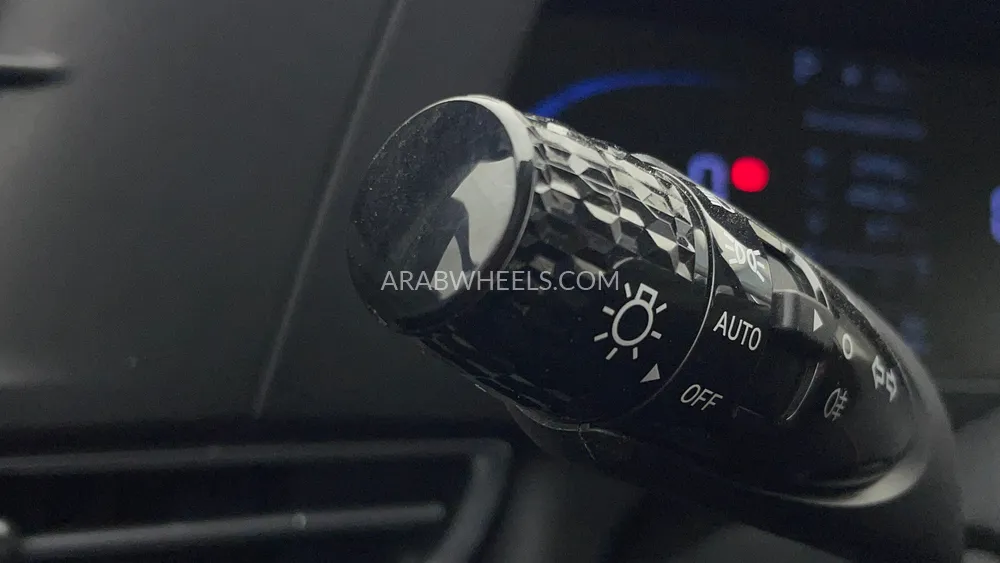 Hyundai Elantra 2025 for Sale in Dubai Image-34