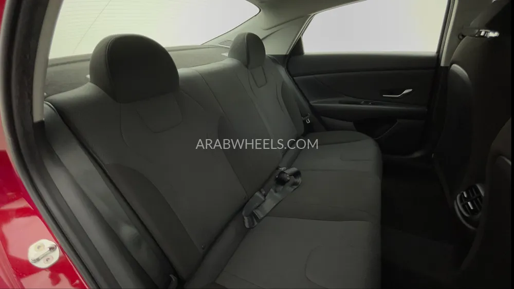 Hyundai Elantra 2022 for Sale in Dubai Image-25