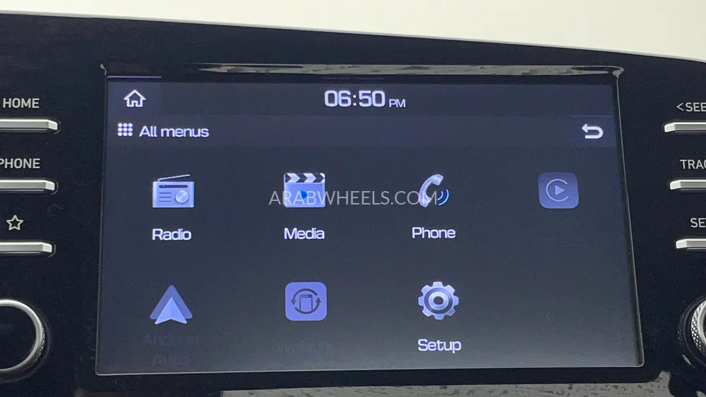 Hyundai Elantra 2022 for Sale in Dubai Image-32