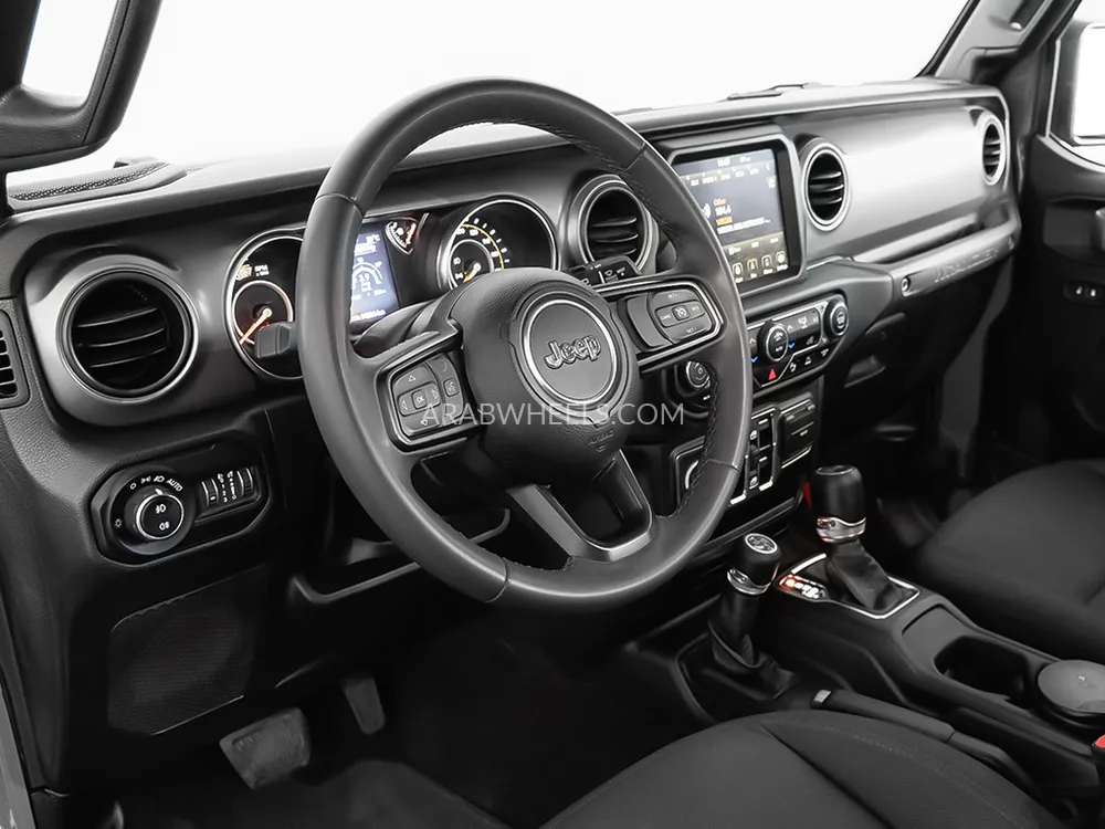 Jeep Wrangler 2023 for Sale in Dubai Image-7