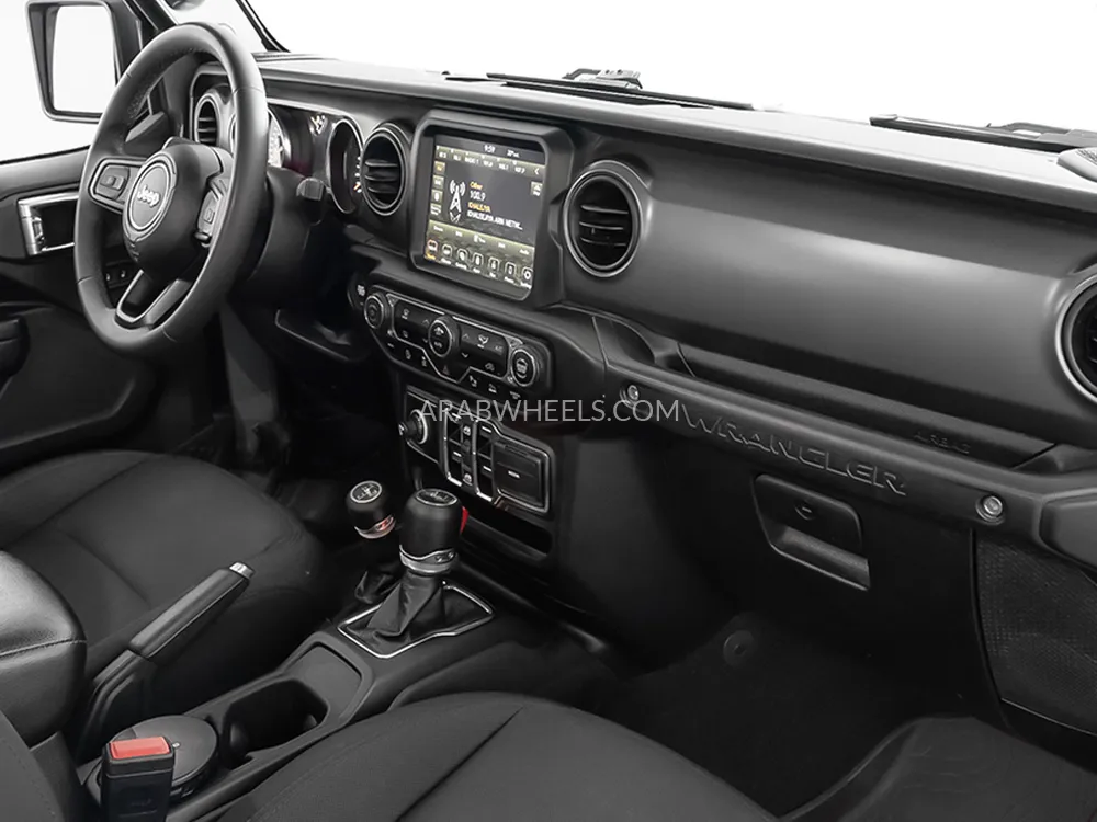 Jeep Wrangler 2023 for Sale in Dubai Image-10