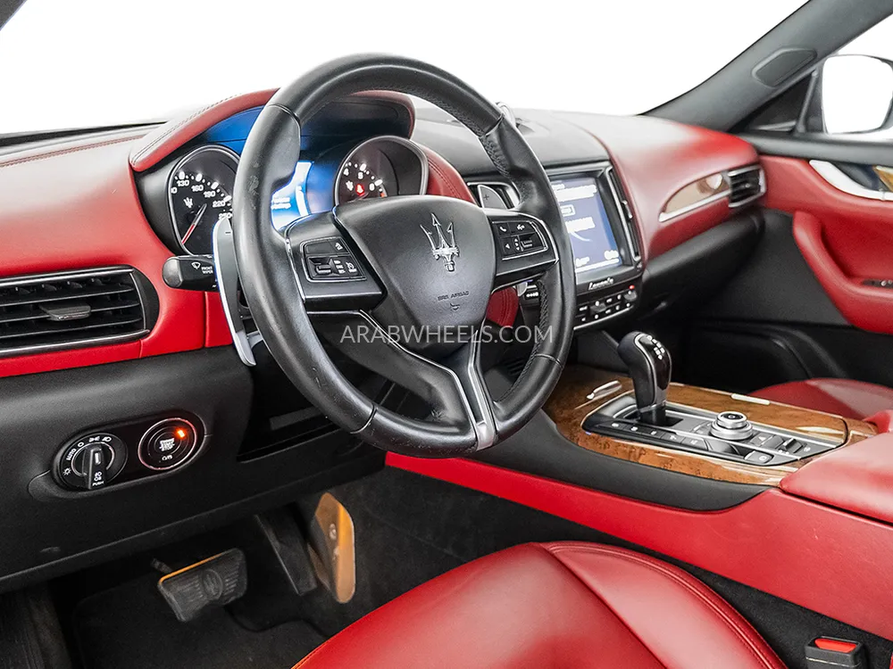 مازيراتي ليفانتي 2018 for Sale in دبي Image-7