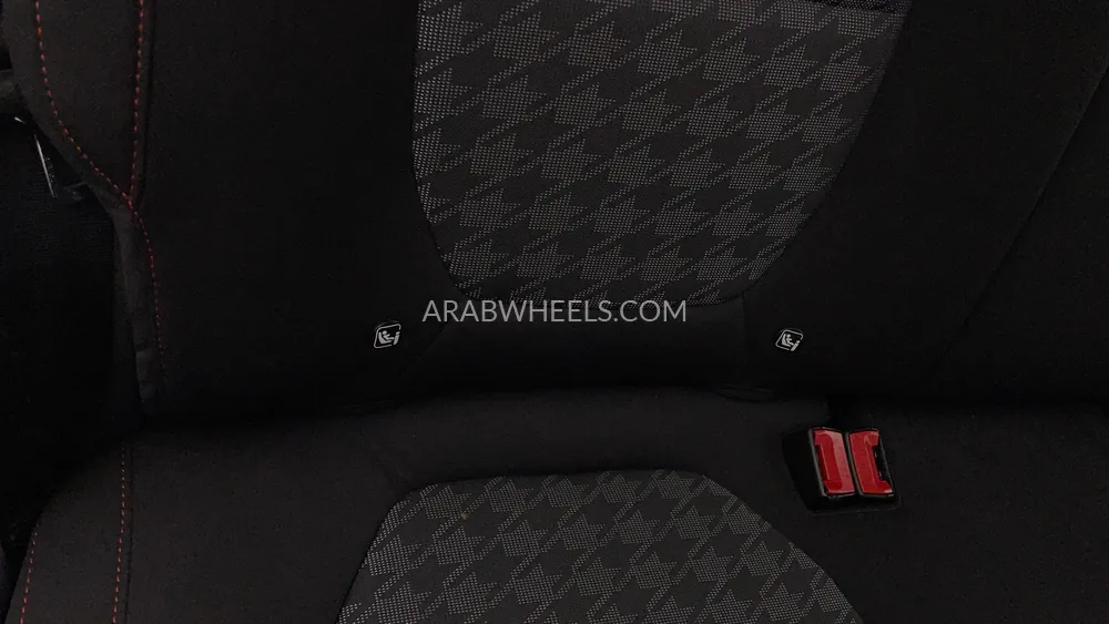 MG ZS 2023 for Sale in Dubai Image-37