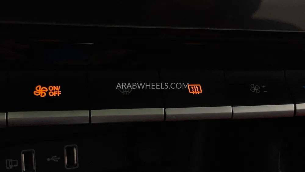 MG ZS 2022 for Sale in Dubai Image-45