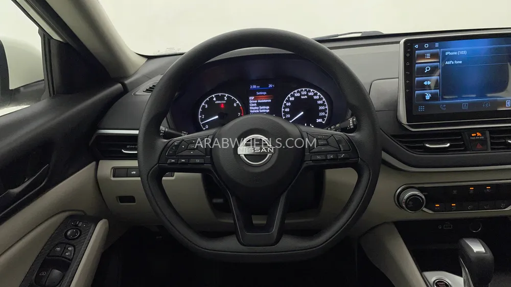 Nissan Altima 2023 for Sale in Dubai Image-17