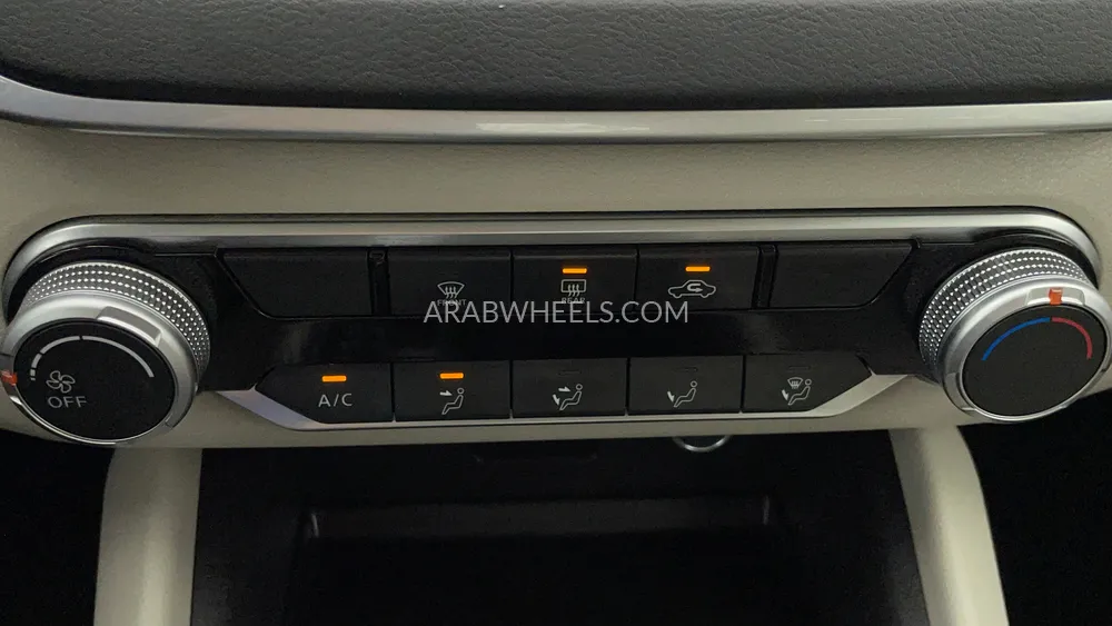Nissan Altima 2023 for Sale in Dubai Image-38