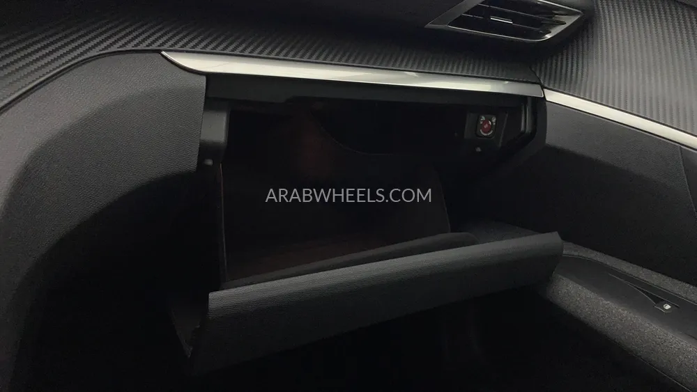 Peugeot 3008 2023 for Sale in Dubai Image-32