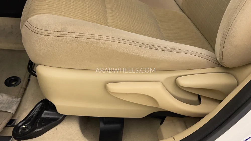 Toyota Yaris 2022 for Sale in Dubai Image-19