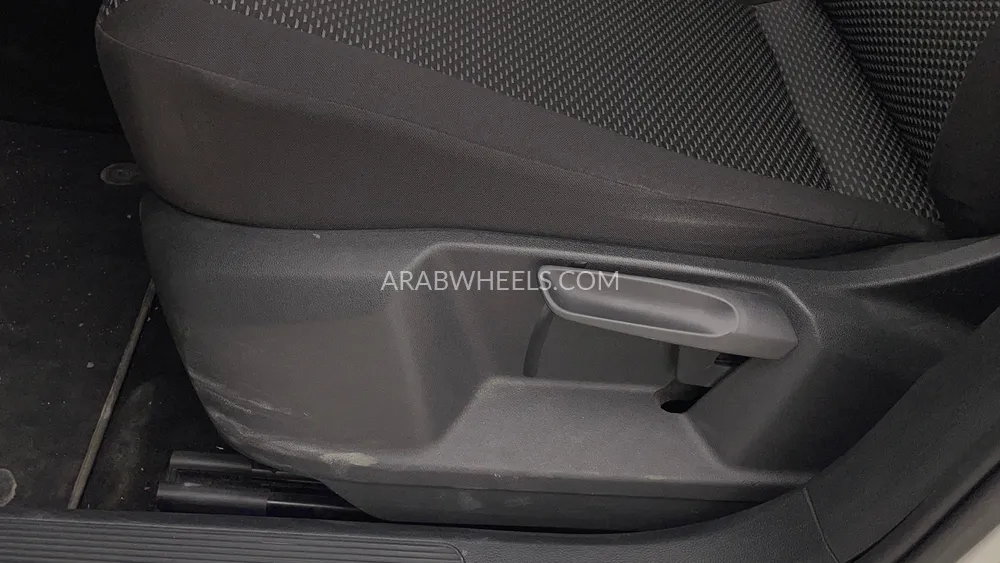 Volkswagen T Roc 2021 for Sale in Dubai Image-19