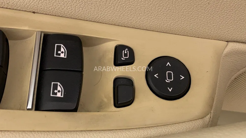 BMW 5 series 2018 for Sale in Dubai Image-44