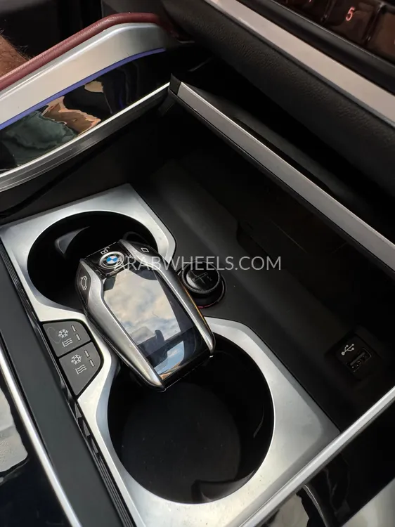 BMW X6 2022 for Sale in Dubai Image-15