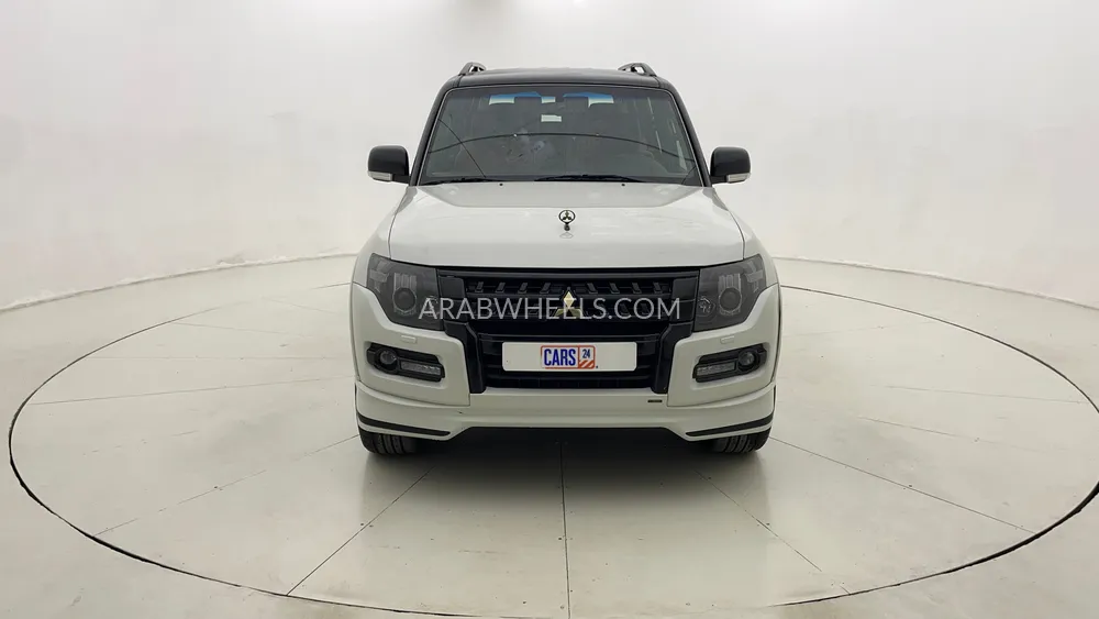 Mitsubishi Pajero 2020 for Sale in Dubai Image-8