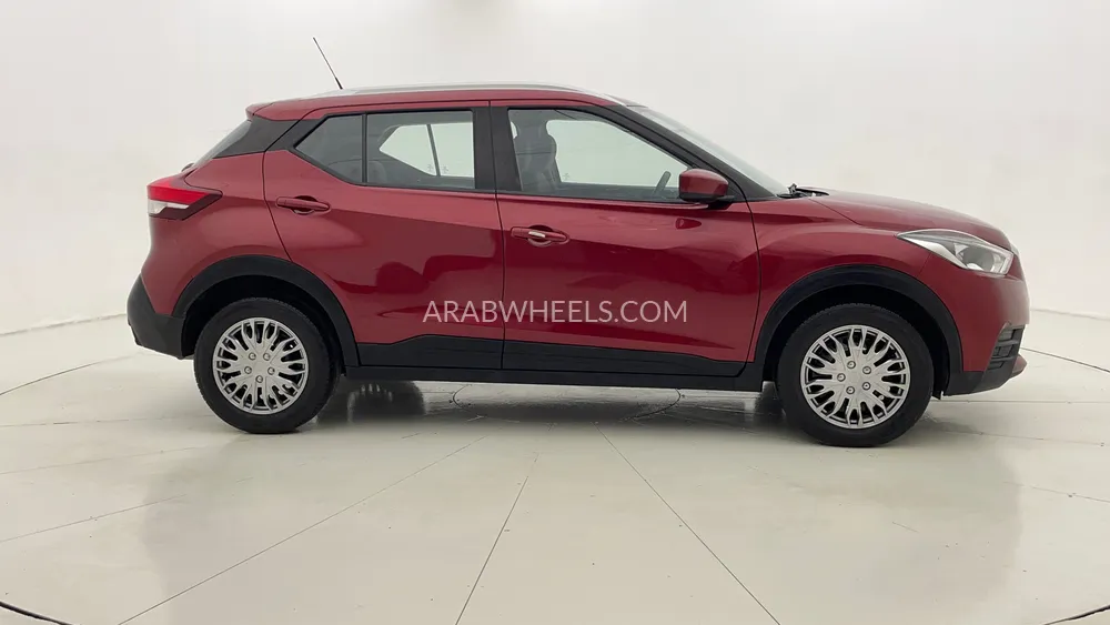 Nissan Kicks 2020 for Sale in Dubai Image-2