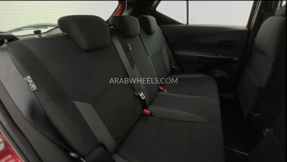 Nissan Kicks 2020 for Sale in Dubai Image-23