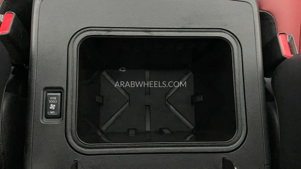 Nissan Patrol 2018 for Sale in Dubai Image-59