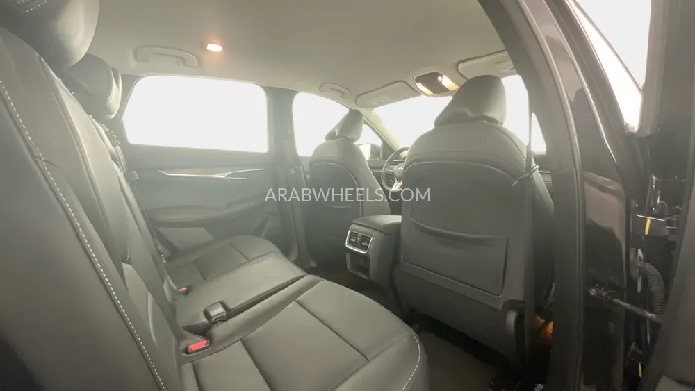 Infiniti QX50 2022 for Sale in Sharjah Image-24