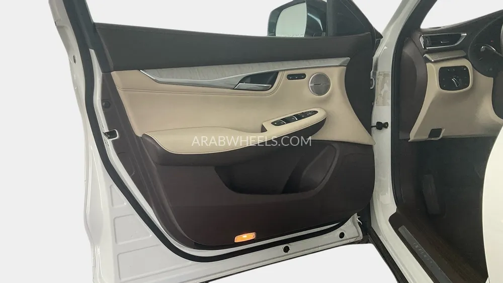 Infiniti QX50 2019 for Sale in Sharjah Image-18