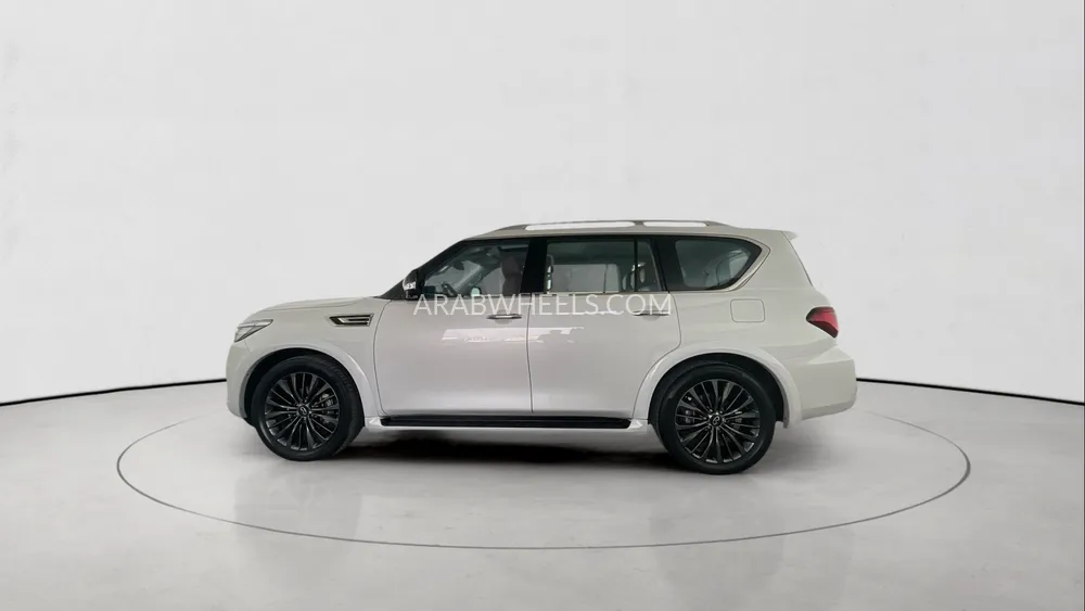 Infiniti QX80 2021 for Sale in Dubai Image-7