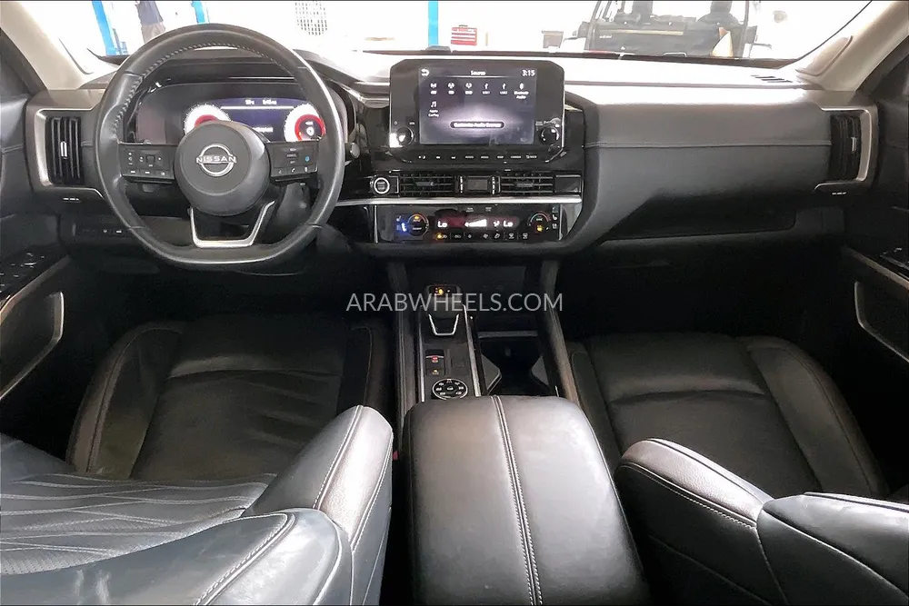 Nissan Pathfinder 2022 for Sale in Sharjah Image-11