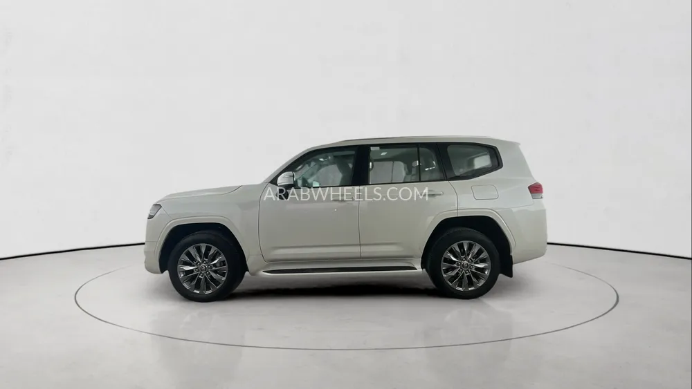 Toyota Land Cruiser 2024 for Sale in Dubai Image-7