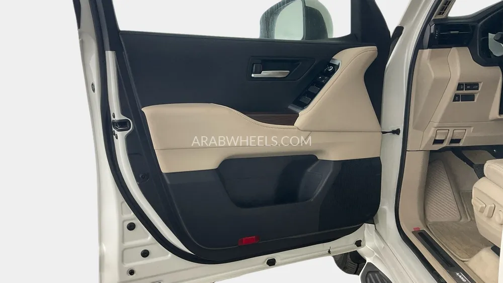 Toyota Land Cruiser 2024 for Sale in Dubai Image-18