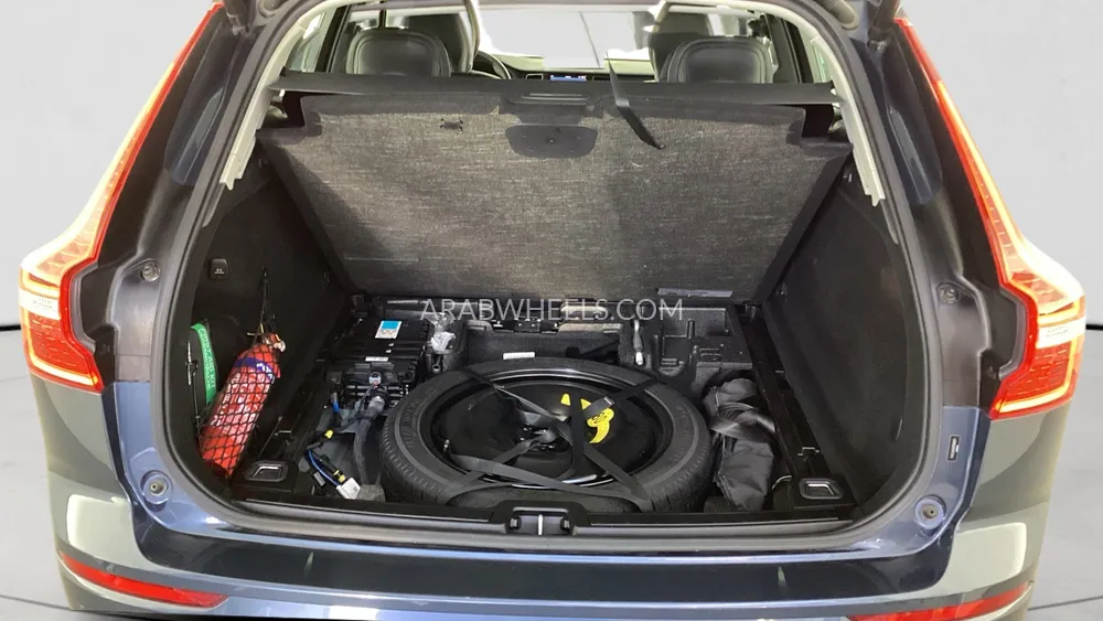 فولفو إكس سي 60 2024 for Sale in دبي Image-15