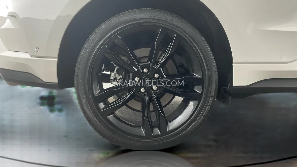 Ford Edge 2023 for Sale in Sharjah Image-9