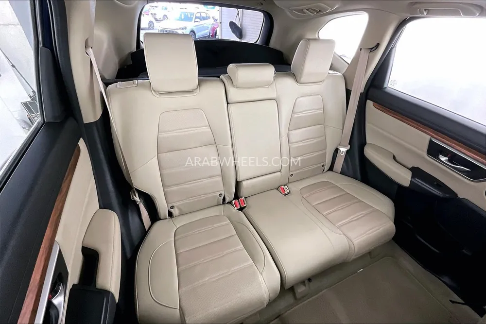 Honda CR-V 2022 for Sale in Sharjah Image-29