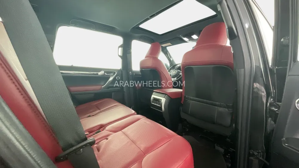 Lexus GX 2022 for Sale in Sharjah Image-27