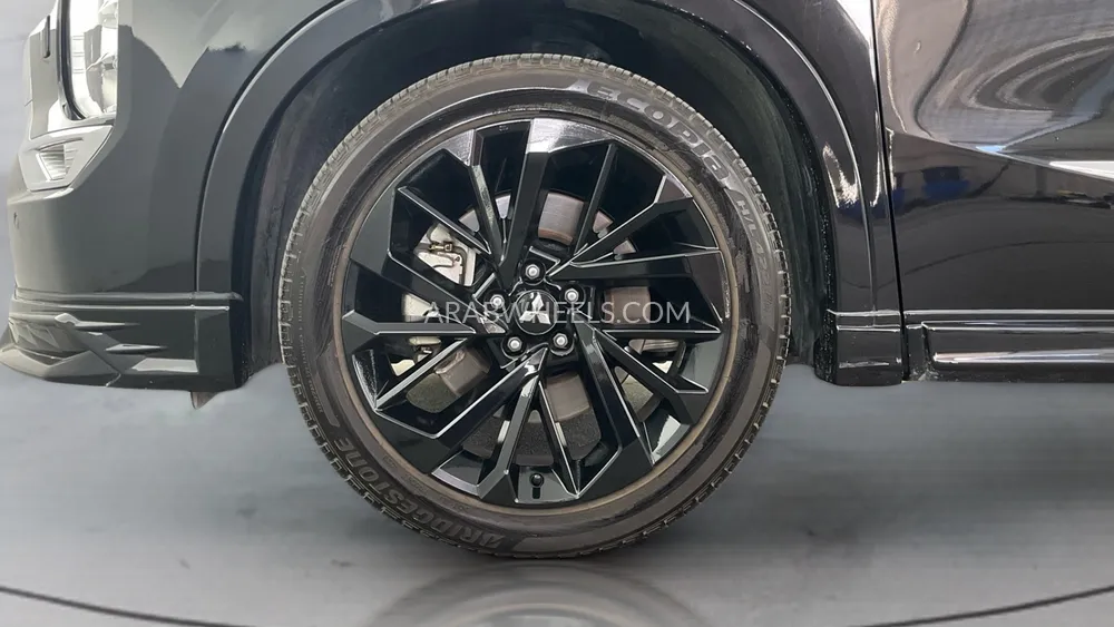 ميتسوبيشي أوتلاندر 2023 for Sale in دبي Image-9