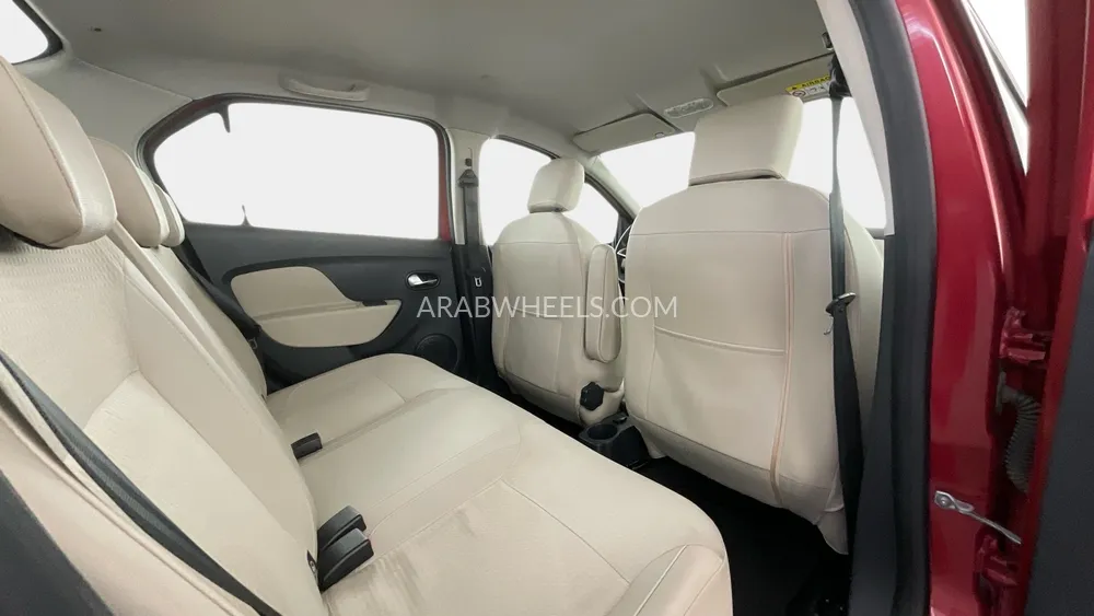Renault Symbol 2021 for Sale in Sharjah Image-24