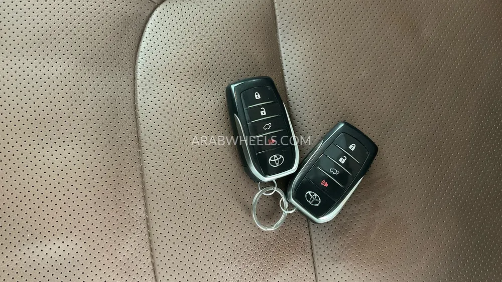 Toyota Land Cruiser 2019 for Sale in Sharjah Image-17