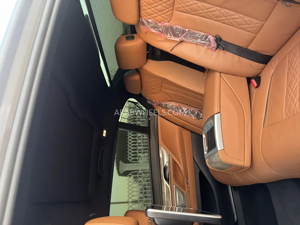 BMW 7 series 2021 for Sale in Dubai Image-12