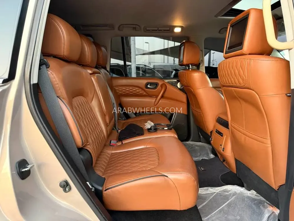 Infiniti QX80 2021 for Sale in Sharjah Image-5