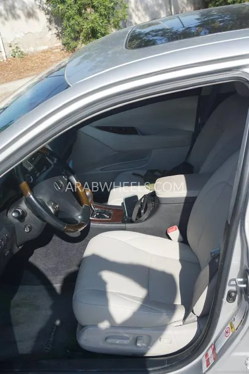 Lexus ES 2012 for Sale in Dubai Image-5